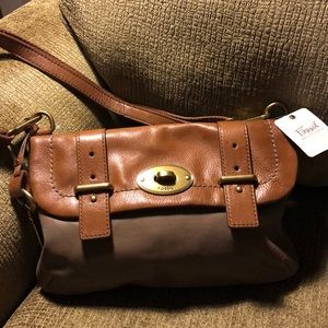Brown two-toned fossil shoulder bag.